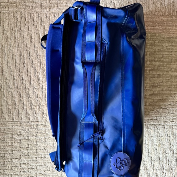 Baboon to the Moon 40L Carry On Travel Go-Bag - Picture 2 of 5